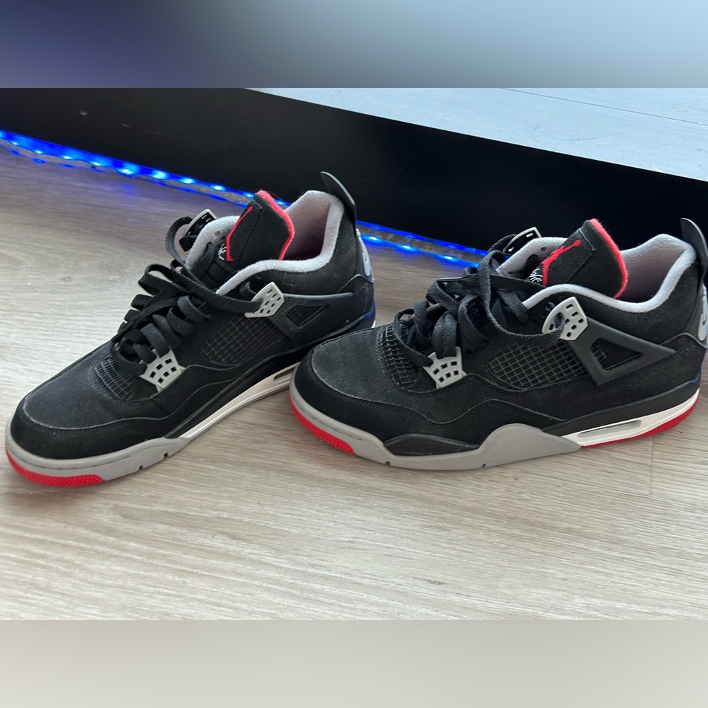 Air Jordan 4